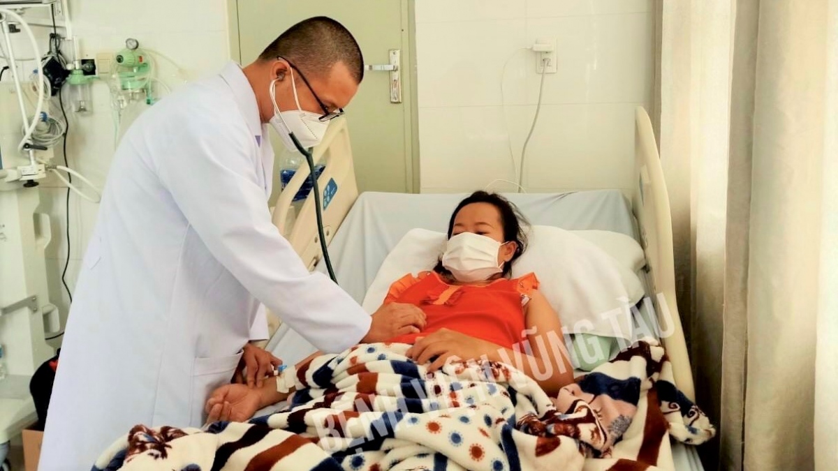 Bệnh viện Vũng Tàu cứu sống 1 bệnh nhân sốt xuất huyết nặng